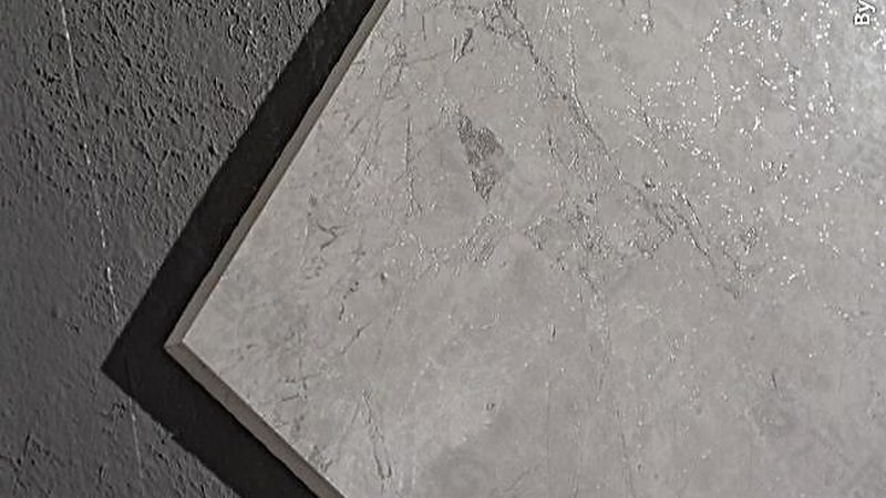 抛光砖与亮光砖：哪个更容易刮花？揭秘防滑与耐磨的秘密**